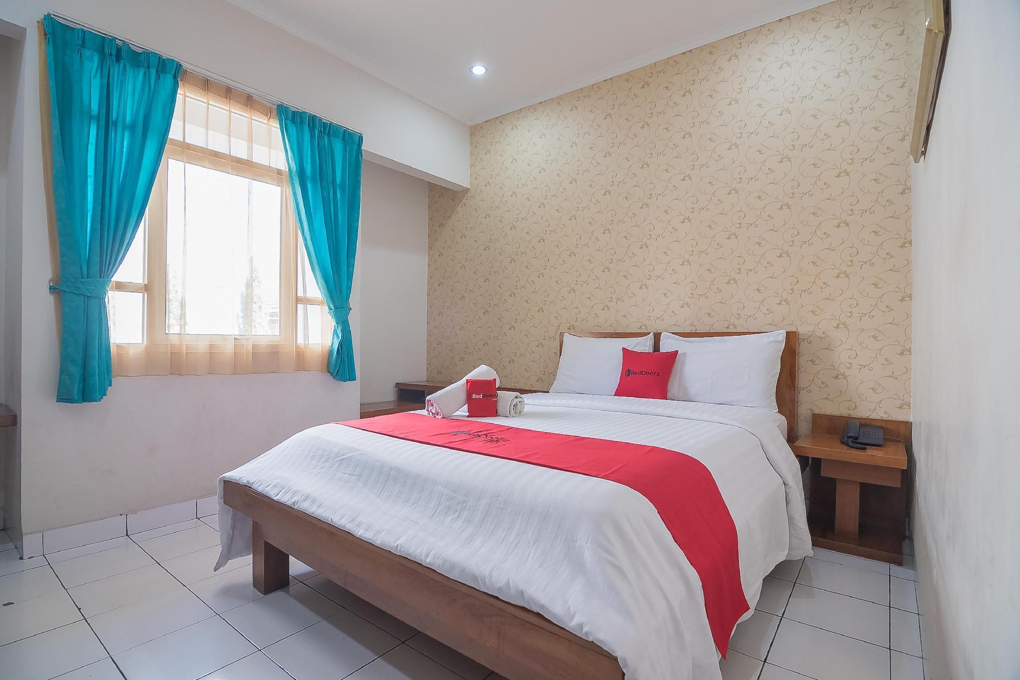 Reddoorz Near Setrasari Mall 2 Bandung Buitenkant foto