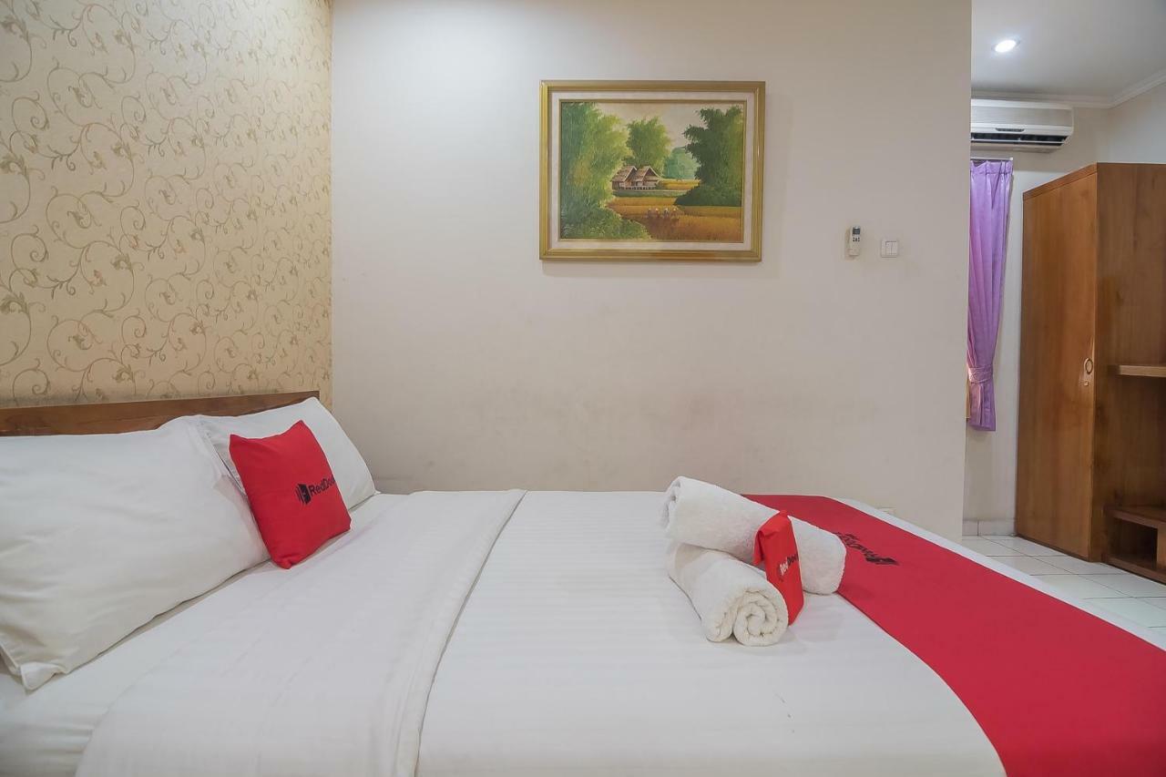 Reddoorz Near Setrasari Mall 2 Bandung Buitenkant foto